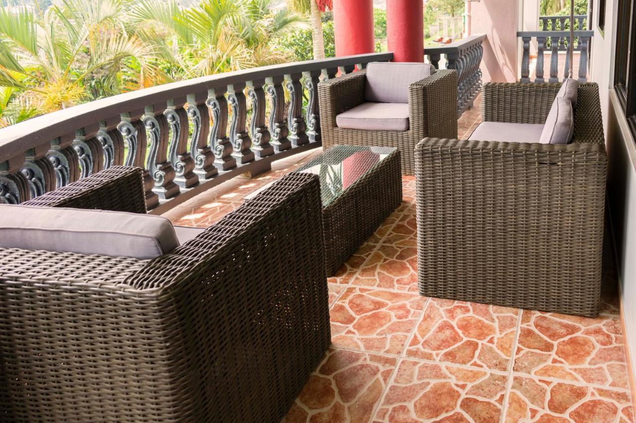 Fort Fun City Hotel Fort Portal Eksteriør bilde