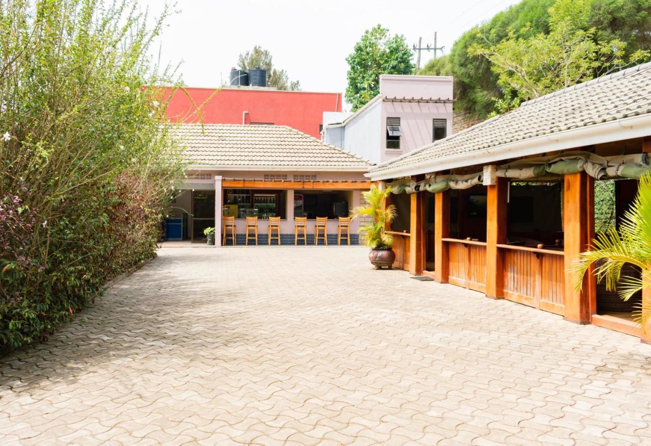 Fort Fun City Hotel Fort Portal Eksteriør bilde
